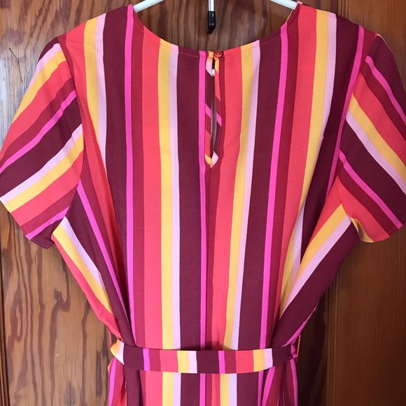 Striped dress with fabric belt - Picture 4 of 8